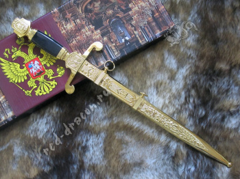 Сувенирный кинжал с гербом России